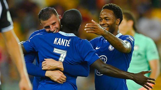 曹法尔：我为西汉姆踢球5年，却只换来了30秒的不续约通知