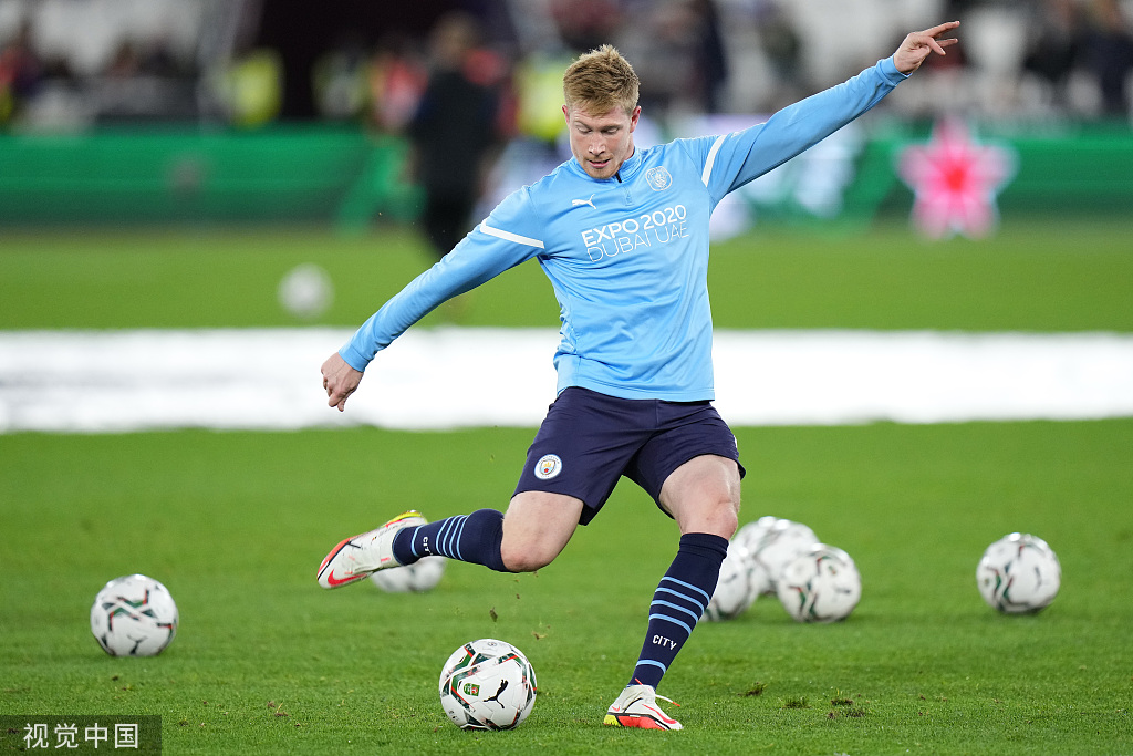 中超赛场争议判罚：VAR判罚引发热议,