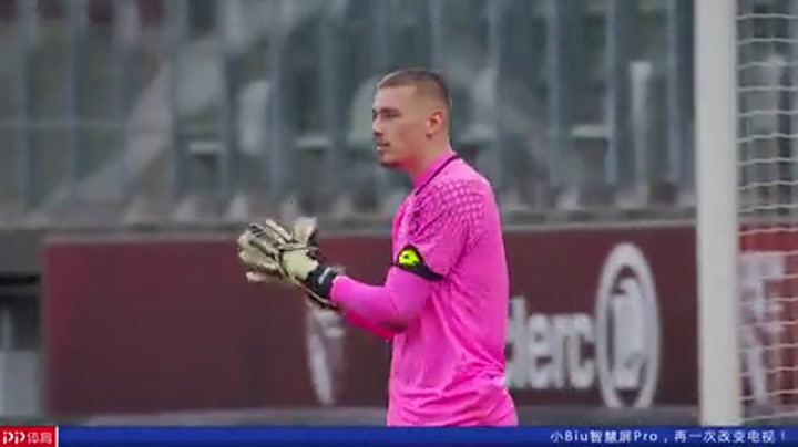 美因茨2-1逆转佛罗伦萨，李在城补时绝杀，霍勒巴赫破门